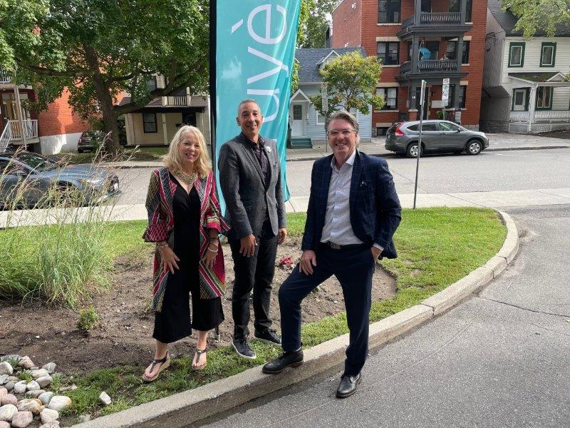 Peggy Taillon Outgoing President, Bruyère Foundation Daniel Fernandes Board Chair, Bruyère Foundation,Tom Hewitt Incoming President, Bruyère Foundation